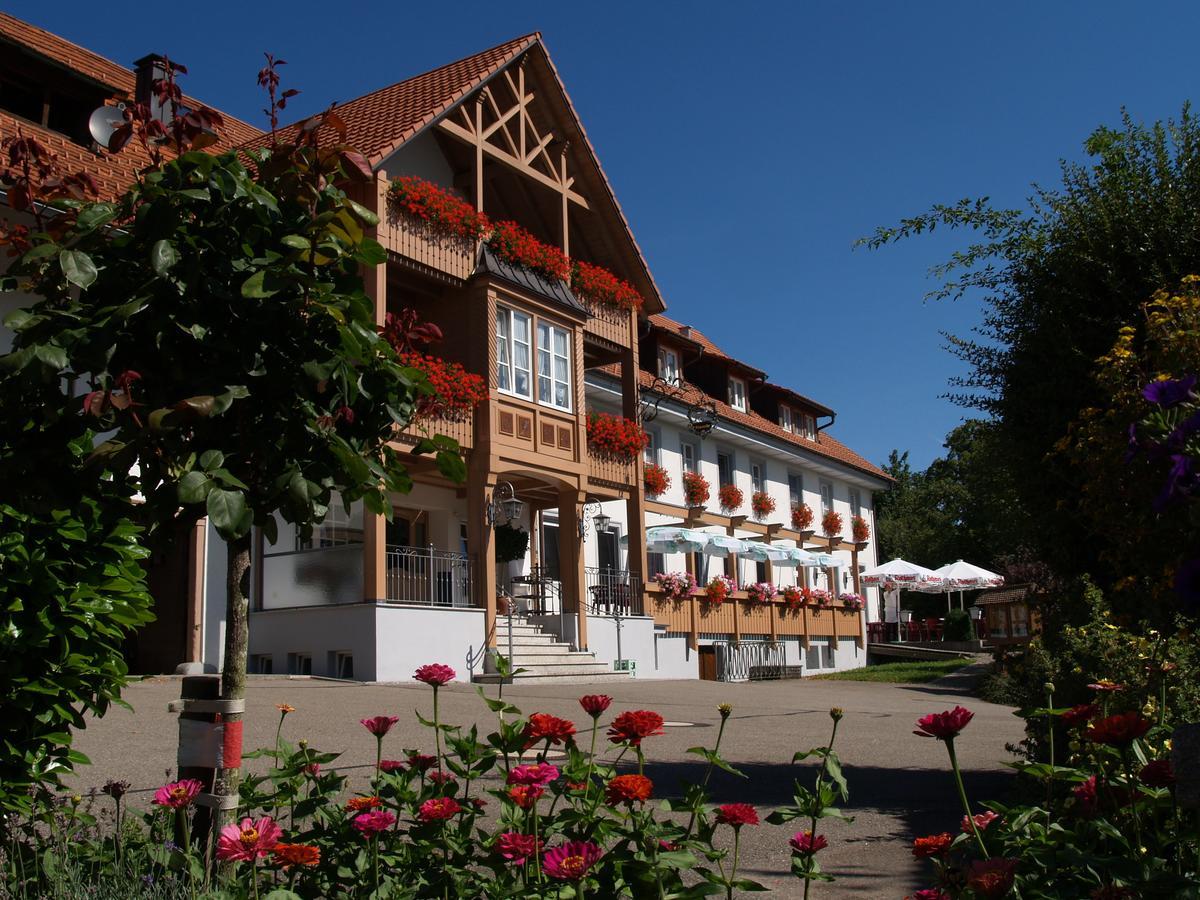 Hotel Landgasthof Rossle Berau Exteriér fotografie